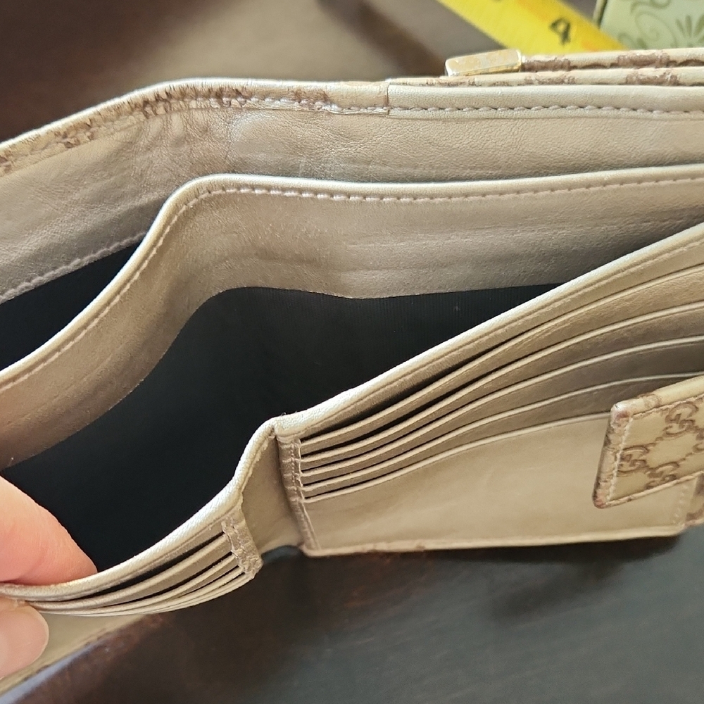 ✨️Gucci Brown Monogram Wallet - Picture 6 of 17